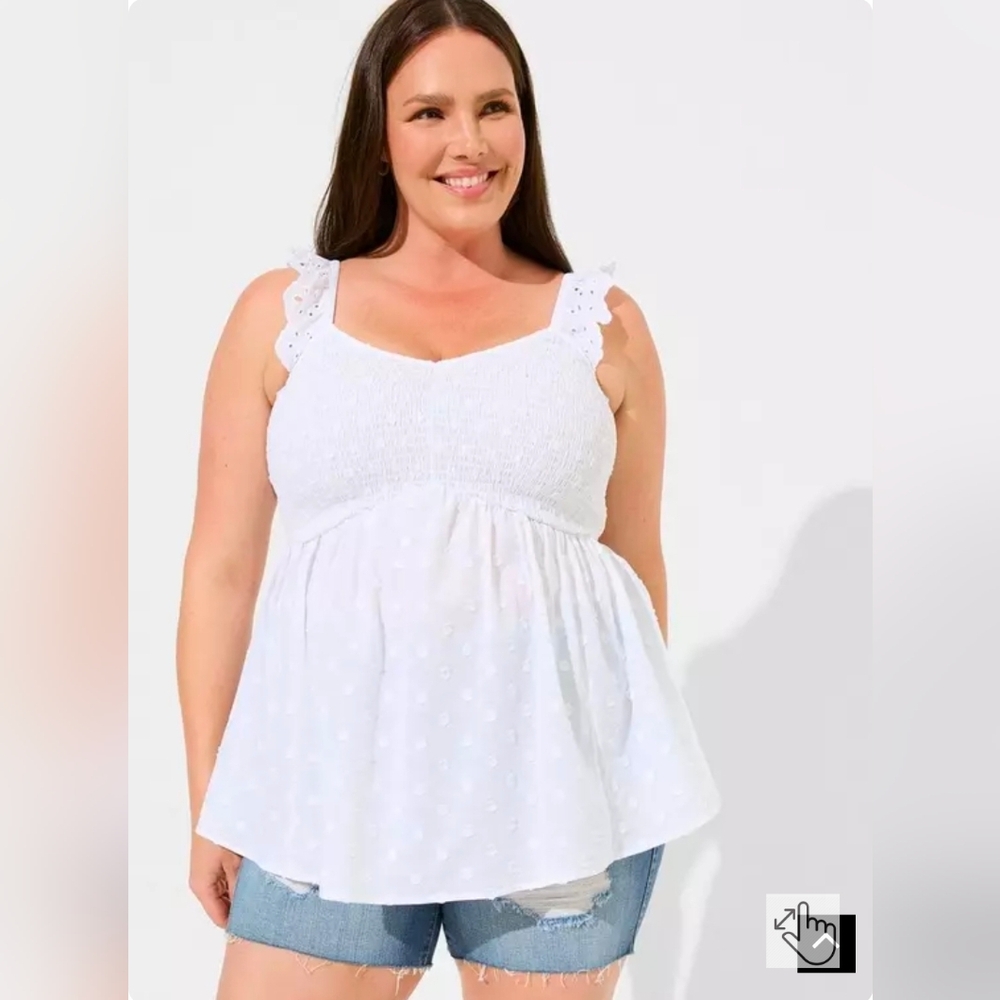 Torrid Size 4 Cotton Clip Dot Smocked Bodice Tank in Bright White